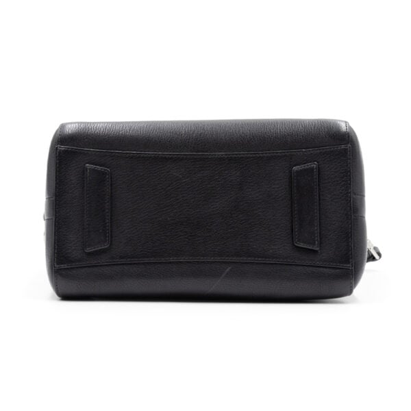 Givenchy Black Sugar Goatskin Leather Antigona Bag - Image 5