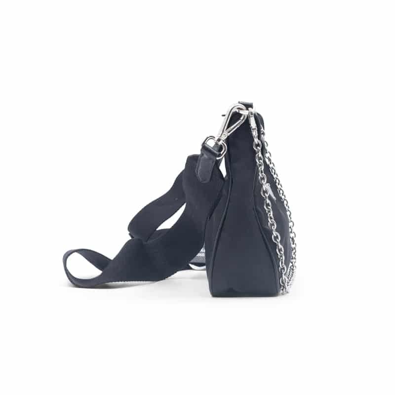 Prada Re-Edition 2005 Black Nylon Shoulder Bag - Image 4